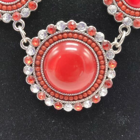 🔹️NWT Charming Charlie Red & Silver Necklace & Earring Set - Picture 4 of 7